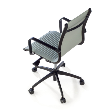 sillon de oficina gris estructura negra ecopiel piel sintetica brazos fijos 9