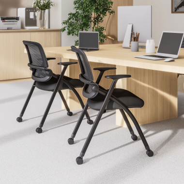 silla con pala negro silla con ruedas malla brazos moviles 3