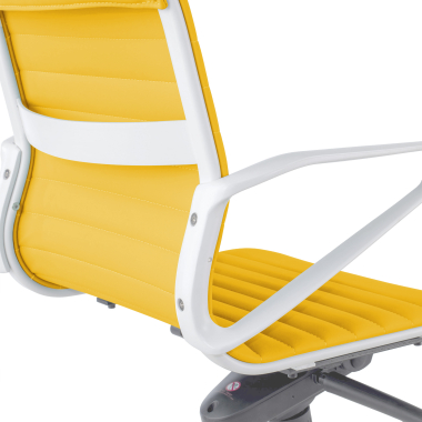 sillon de direccion blanco amarillo respaldo bajo estructura blanca piel sintetica brazos fijos 10