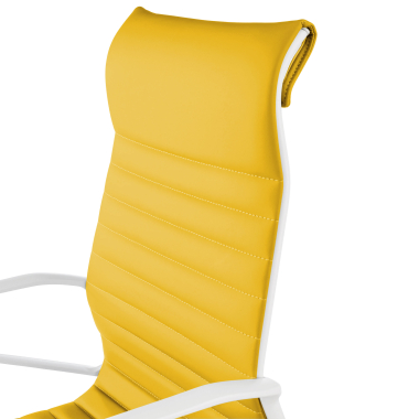 sillon de direccion blanco amarillo respaldo alto estructura blanca piel sintetica brazos fijos 9