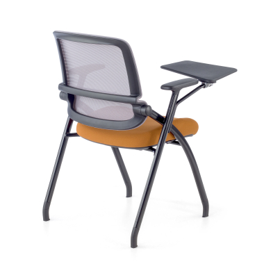 silla con pala naranja con pala de escritura malla brazos moviles 8