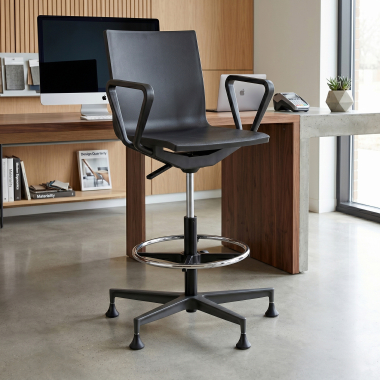 taburete de trabajo y laboratorio negro con brazos plastico brazos moviles 2