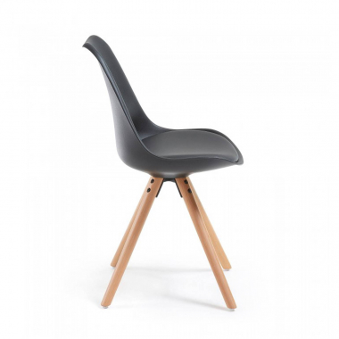 silla nordica negro silla patas de madera plastico sin brazos 3