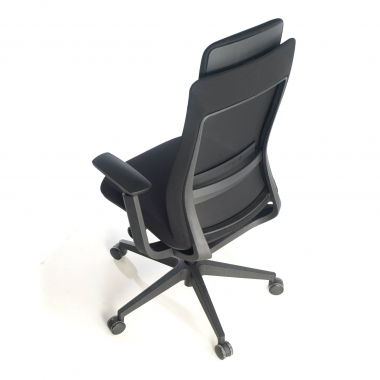silla ergonomica negro estructura negra tela brazos regulables 3d 7