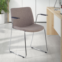 Silla confidente Flow respaldo envolvente Patín, con brazos