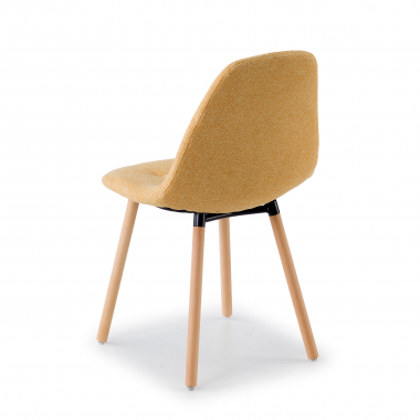 silla nordica amarillo patas de madera tela sin brazos 8