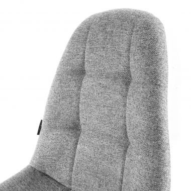 silla nordica gris patas de metal tela sin brazos 9