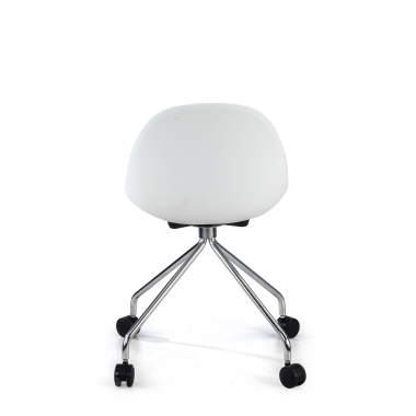 silla de reuniones blanco con ruedas plastico sin brazos 6