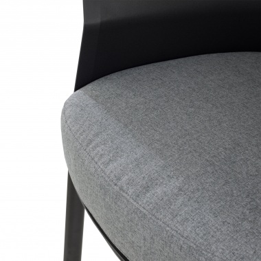 silla sala de espera negro patas de madera tela sin brazos 8