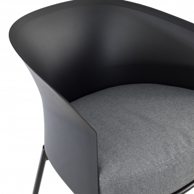 silla sala de espera negro patas de madera tela sin brazos 9
