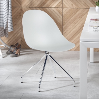 silla de reuniones blanco base piramide plastico sin brazos 2