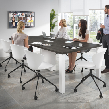 silla de reuniones negro blanco con ruedas plastico brazos fijos 2