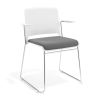 Silla Confidente tapizada con brazos Hest