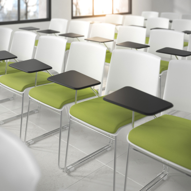 silla con pala blanco verde con pala de escritura tapizada tela sin brazos 2