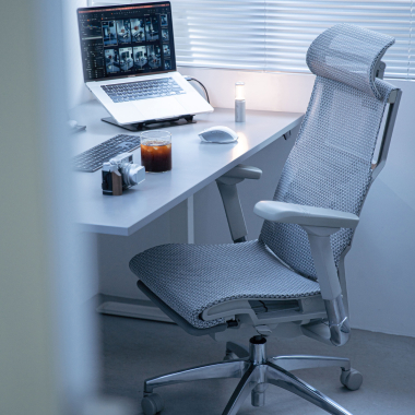 silla ergonomica gris estructura blanca malla brazos regulables 5d soporte lumbar reposacabezas 13
